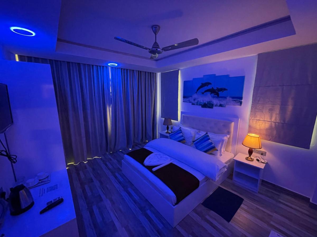 Marine Holiday هولهومالي المظهر الخارجي الصورة